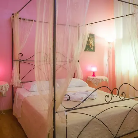 Juliette House Bed and breakfast